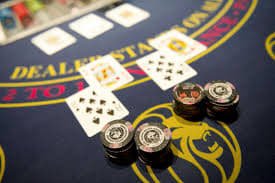 Monopoly Live broadcast on mimic showing live dealer wheel and betting interface